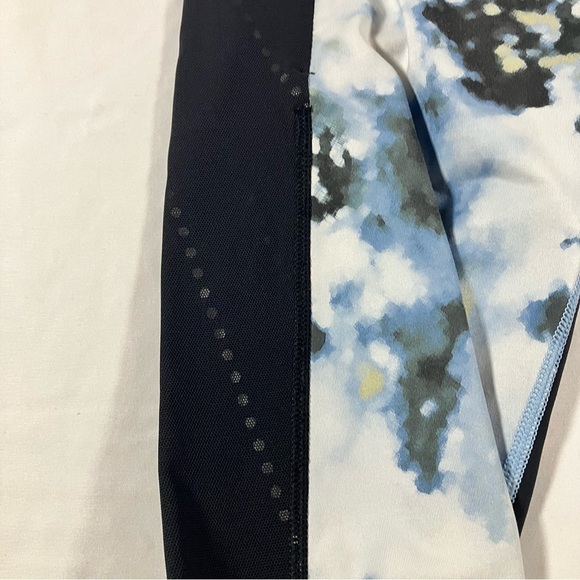 Lululemon Stop At Nothing Crop Black Mini Blooming Pixie Aquamarine Leggings sz - Picture 4 of 9